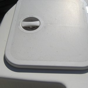 New hatch cover closed perfect !!