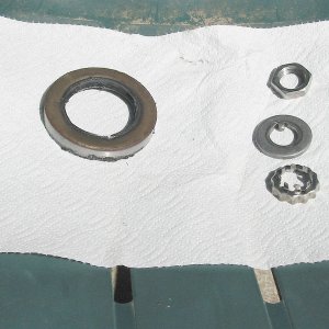 Media 'Seal, nut, washer, keeper' in album 'Bearing Buddy Removed'