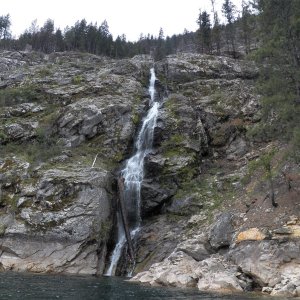 The next day was cloudy, but the wind had died down and the scenery was still great.  That "twig" stuck upright in the falls is actually a large tree.