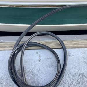 First step is to remove the rubber part from the closest end - in my case the bow