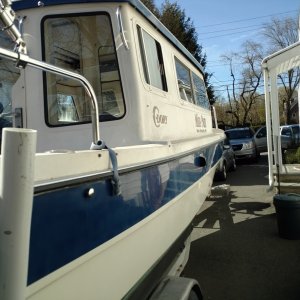 Stbd side on trailer