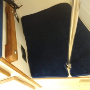 Media 'SS removable leg for table' in album 'On dock 2018'