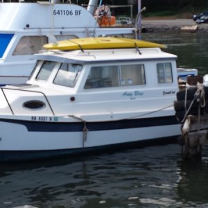 Media 'TomCat "Amy Blue" - Maui Jan 2015 - You know you're in Hawaii when you see a surfboard on the cabin roof' in album 'Helen & Dave of Sailor-D at Fulford Harbor, Saltspring Island, BC'