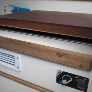 Can also use the countertop while the Wallas heater is in operation.