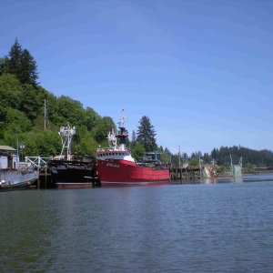 Media 'Erlin on Yaquina bay' in album 'July Silver first of the year'