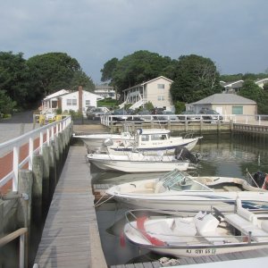 Colonial Shores Inn & Marina