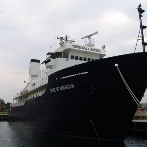Big boats are cool.