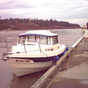 1 Nov 2003:  R-Matey at LaConner. Picked up some delicious pastry here!