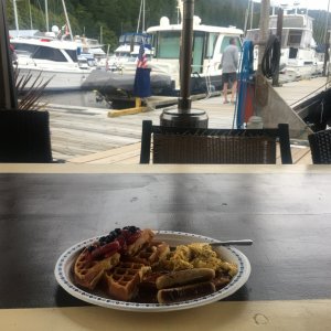 Breakfast on the dock, delicious!