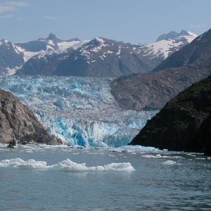 South Sawyer Glacier in Tracy Arm, Alaska 08/07/05