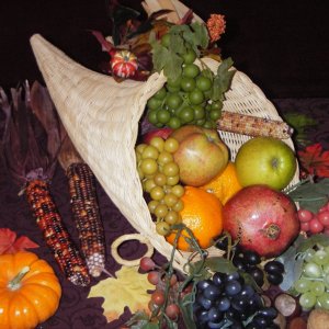 Thanksgiving "Horn of Plenty" display.