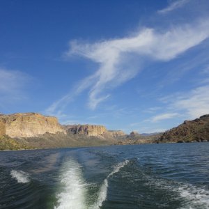 Media 'Apache Lake' in album 'Mississippi Gathering at Dubuque'