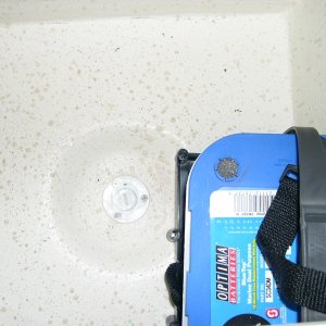 (DaveS) Da New Da Nag's port side Lazarette with battery.