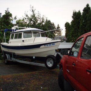 Media 'Tight fit in the driveway, Honu's temporary moorage.' in album 'Tight fit in the driveway, Honu's temporary moorage.'