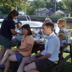 Media 'Sundowners in Middleport' in album '19 of the 24 partiers  in Newark'