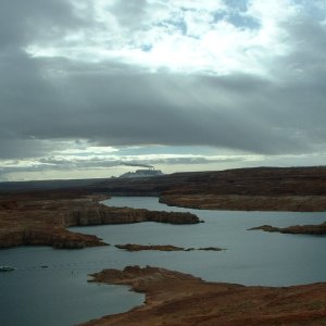 Media '(B~C) looking down at intersection between damn and Wahweap' in album 'powell 06'