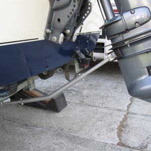 Transom saver