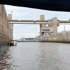 Ms. Jill locking through the Melvin Price lock.