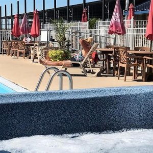 Media 'Enjoying the pool and hottub at Alton Marina' in album 'A panoramic of the first 6 or 7 boats at the gathering.'