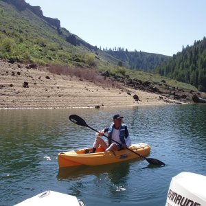 Media 'Charlie doing a bit of kayaking' in album 'Our 1st outing on My Lee-May 2009
Anderson Ranch Reservoir'