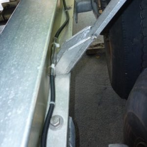 Another view of beefed up fender strut