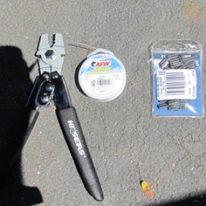 stainless steel fishing wire rated #90 test with crimps crimpers