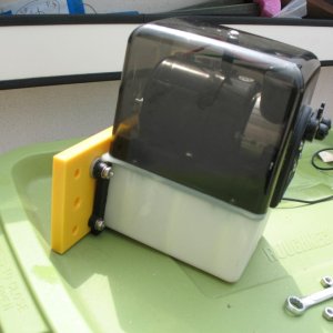 HPU, bracket, and yellow plate put together.