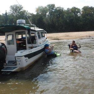 Love shallow draft on hot day
On Mississippi River locals would group up in the side channels during heat of day. A fresh boat was welcomed as new people to visit with.