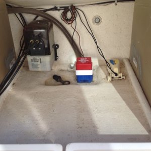 Media 'trim-tab-reservoir-and-rear-bilge-pump 33078961304 o' in album 'e-z-loader-6000-lb-gvw-galvanized-double-axle-trailer 33078957554 o'
