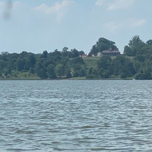 Media 'Arriving at Mount Vernon' in album 'Approaching the DC Capital Beltway'