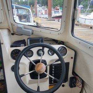 Media 'Nice clean helm station. Not full of holes from old electronics' in album 'Gelcoat, windows and overall condition is very good. Shines up nicely.'