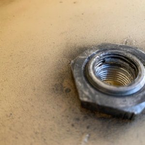 Starboard tank threads