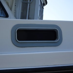 added window to side of dog house