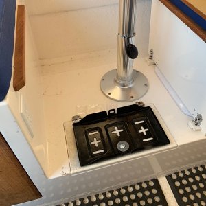 Heater bracket  (battery tray)