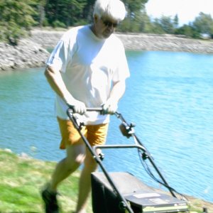 (Lynn Marie) Aita Marie\'s Fred likes a tiddy boat AND a tiddy marina