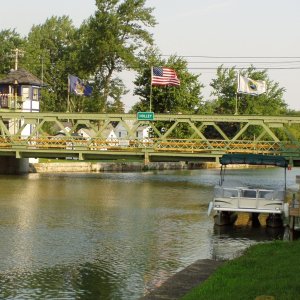 "Low Bridge...Down" on Erie Canal