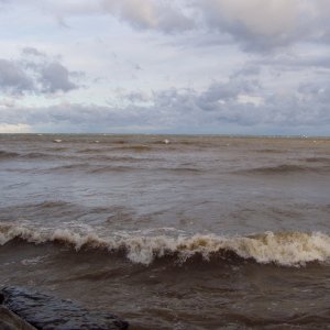 Media 'L. Ontario Storm 10-28-06: Waves Breaking on Shore' in album 'Folding Bikes On-board (Erie Canal)'