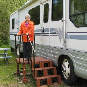 My wife has Parkinson\'s so we built this platform /step to help her out of the RV safely.  Works great