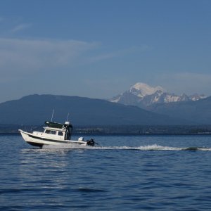 C-Dancer in front of Mount Baker