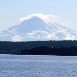 Mt Rainier, March 6th, 32 degrees!