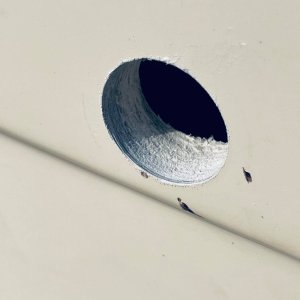Media 'Anchor Drain Hole' in album 'Lewmar 700 Pro Fish (side)'
