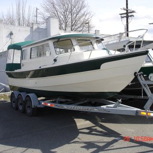 28 Mar 2007 Bellingham
No name. No numbers. New 25 CD 2007 located at West Coast Marine Services. Owner is Lee Kincaid.