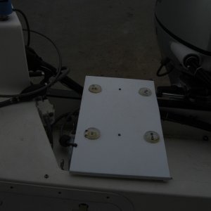 Media 'Generator mount with out gen in place' in album '001'