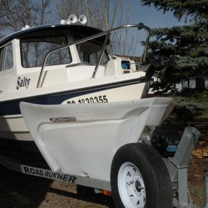 Media 'Big Water 45 anchor winch & electric tr. winch' in album 'Salty at her new home on the Canadian Prairies'