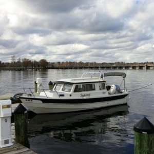 Media '1200p atdock' in album '1200p bowatdock'
