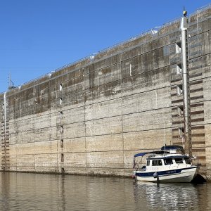 Old Hickory Lock Approach Wall