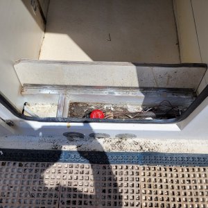 Media 'Bilge Sump' in album 'Just put the name on!'