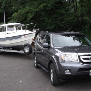 2011 Honda Pilot towing the Mary Ellen