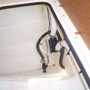 Head plumbing, starboard sponson