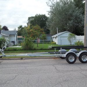 03/09/2011...picked up my new TEZ-Loader 96 bunk 17/20/22 ..4000# today...looks as if my hitch is at the right height...trailer looks level...trailer came with Carlisle tires